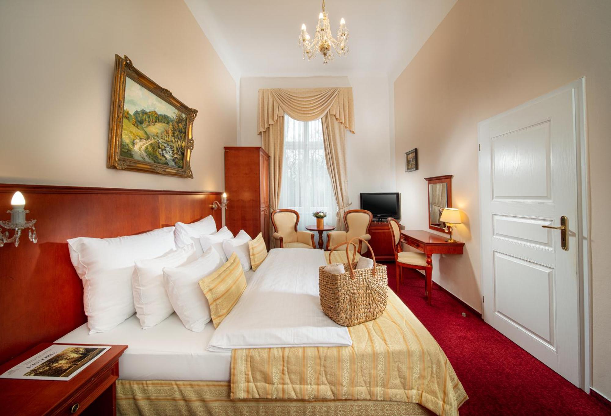 Imperial Spa & Kurhotel Františkovy Lázně 外观 照片